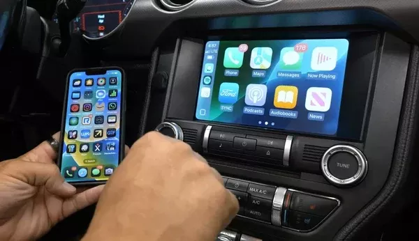 2015-2023 Ford Mustang Sync 3™ to Sync 4™ NAV 8" Touchscreen Display Retrofit with Wireless Apple CarPlay™ I Android Auto™