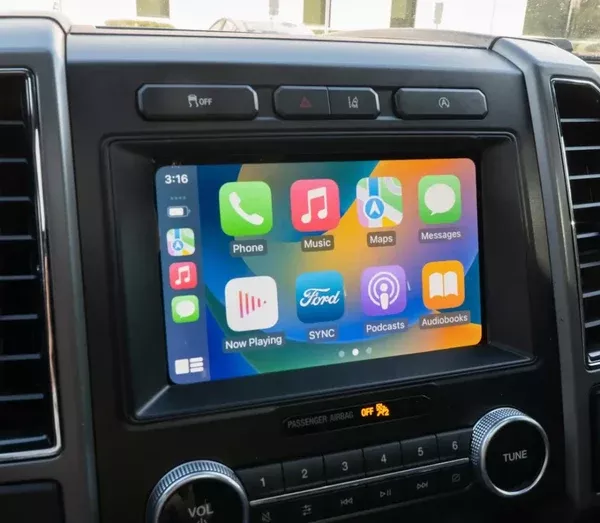 2018-2021 Ford Expedition Sync 4™ NAV 8" Touchscreen Display Retrofit with Wireless Apple CarPlay™ I Android Auto™
