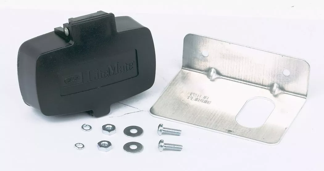 Hopkins – Mounting Box Kit for 4 Wire Flat Vehicle End