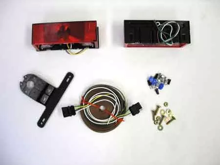 Peterson – Trailer Rear Lighting Kit – Over 80″ – 25′ Harness – Rectangular Tail Lights