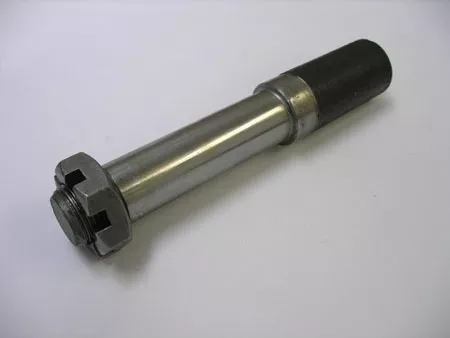 Weld On Axle Spindle – 1″ Bearings – 1.25″ ID Seal